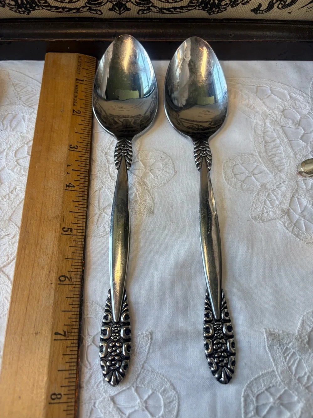 Utica floral stainless